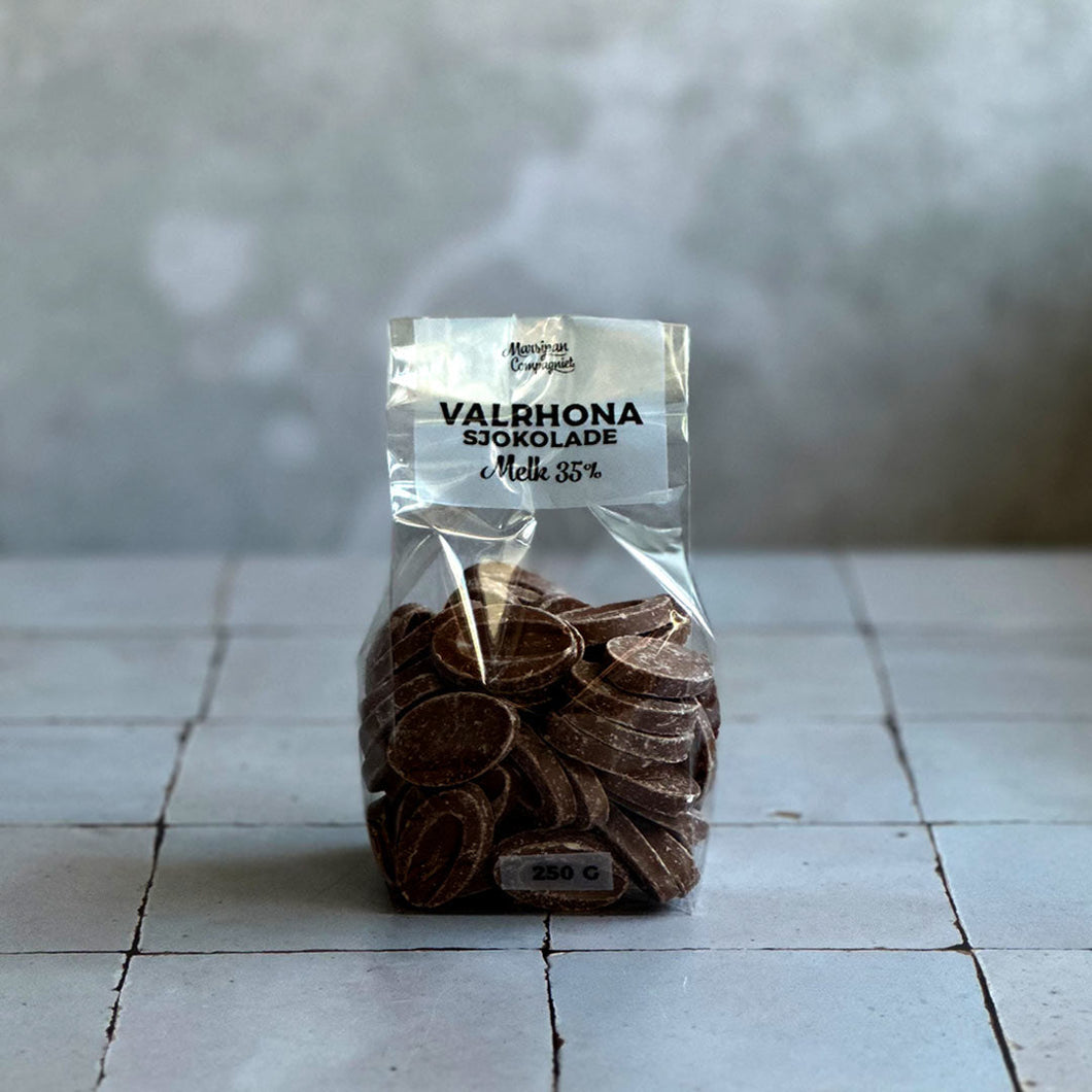 Valrhona Callebaut sjokolade bake marsipan mandler sjokoladekrem
