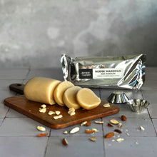 Last inn bildet i Galleri-visningsprogrammet, Valrhona Callebaut sjokolade bake marsipan mandler sjokoladekrem
