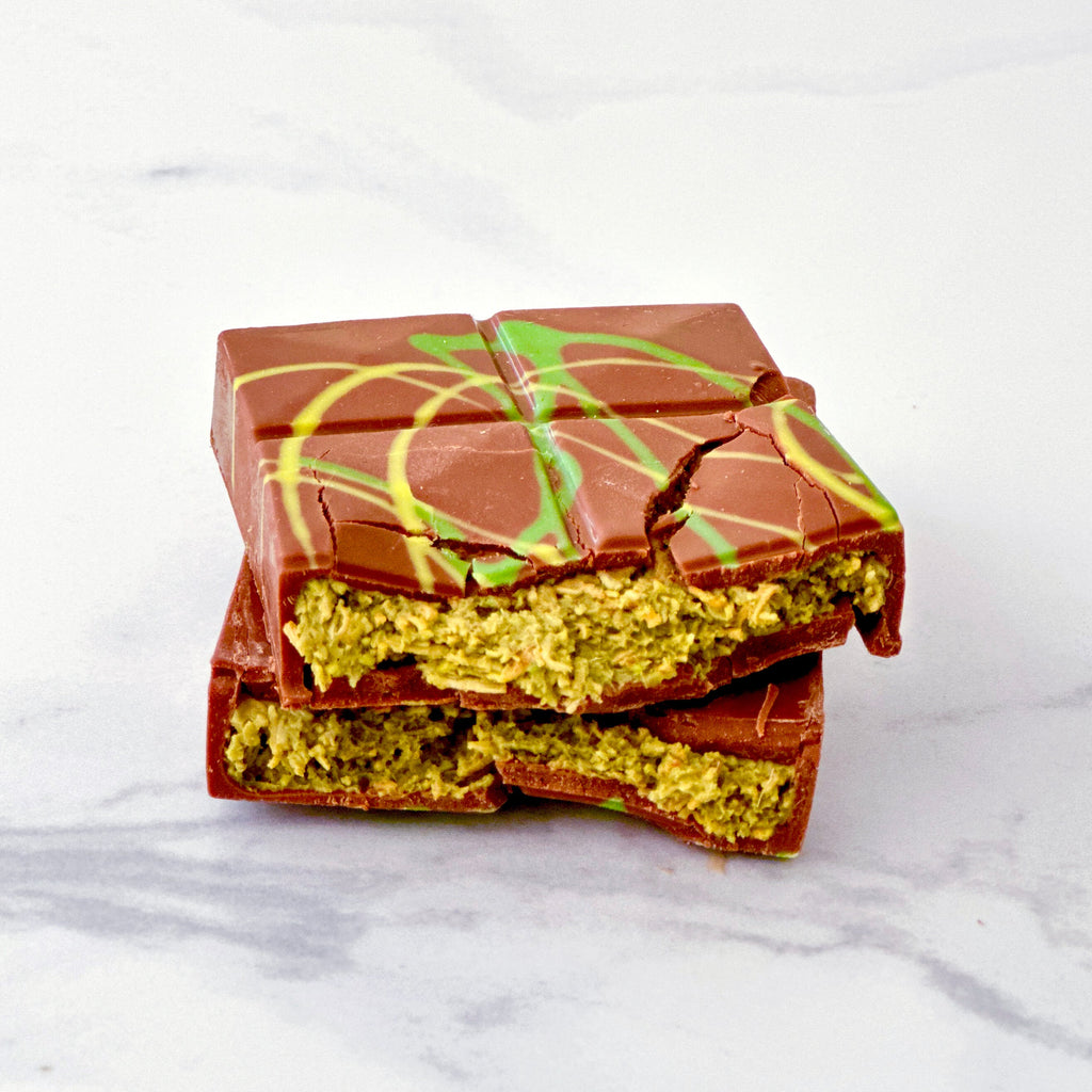 Dubai sjokolade Dubai sjokolade dubaibar dubai bar dubaisjokolade dubai sjokolade pistasj knafe pistasjkrem tiktok trendy baklava viral katayfi dubaichocolate knafeh ramadan minidessert eid dessert marshmallows marshmallow chrunchy tiktok viral trendbar