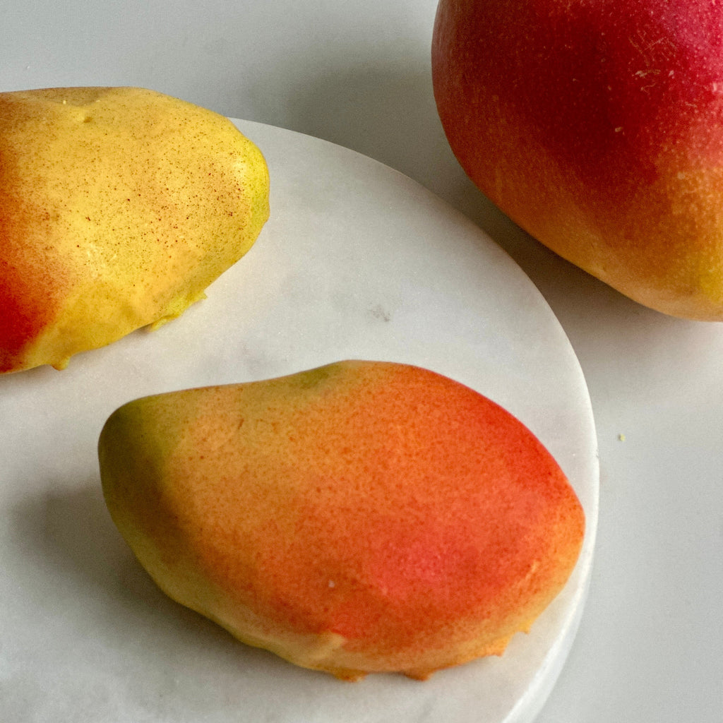 viral frukt dessert oslodessert tiktok mango moussecake cedrik grolet trompe loeil instagram fruktbakelse mousse cake posjonskake glutenfritt