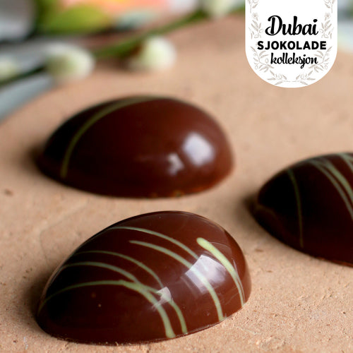 dubaibar dubai bar dubaisjokolade dubai sjokolade pistasj knafe pistasjkrem tiktok trendy baklava dubaichocolate knafeh påskesjokolade dubaiegg sjokoladeegg påskeegg dadler medjool ramadan minidessert eid dessert