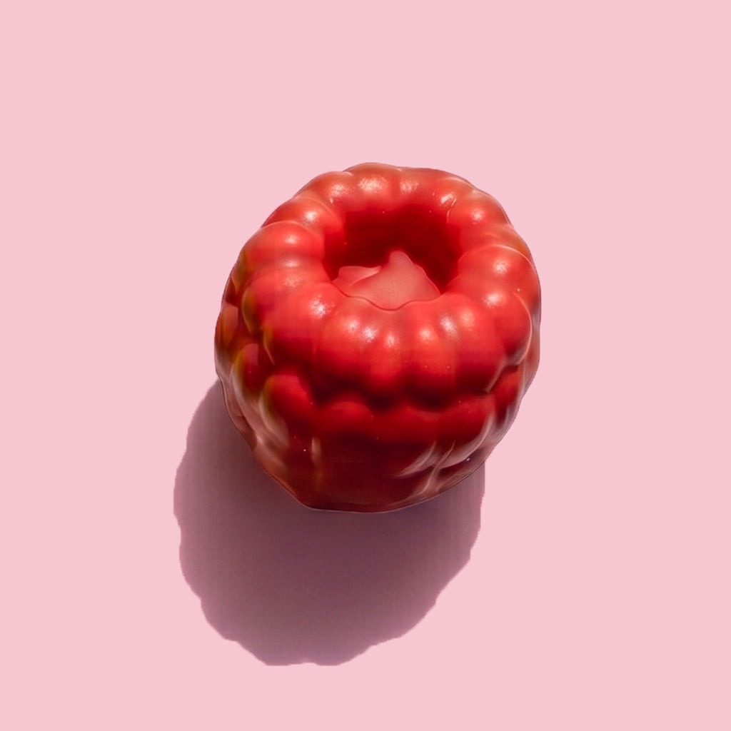 viral frukt dessert oslodessert tiktok bringebær moussecake cedrik grolet trompe loeil instagram