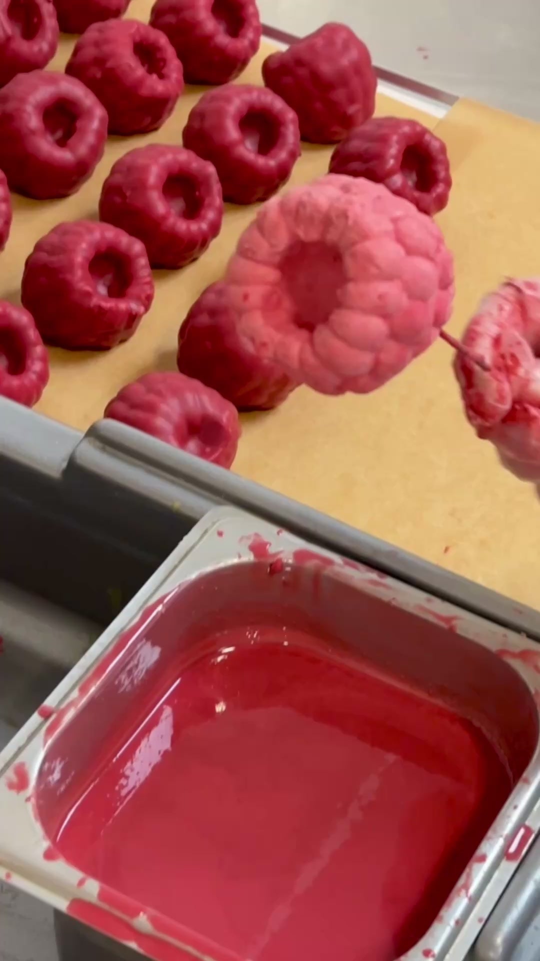 Viral frukt - bringebær - NYHET! Obs, kun lokal henting!